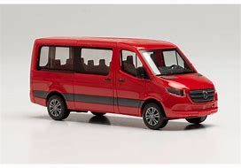 HERPA  1/87 MERCEDES MB SPRINTER 06 VERDE