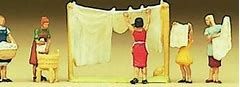 PREISER FIGURAS HO MUJER TENDIENDI ROPA