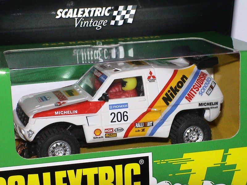 MITSHUBISHI PAJERO TT BLANCO VINTAGE