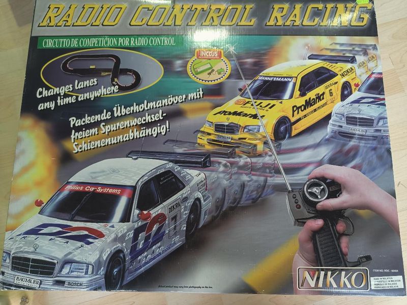NIKKO CIRCUITO RADIOCONTROL 2 COCHES 2 FRECUENCIAS