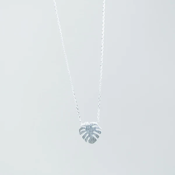 MONSTERA NECKLACE - Silver