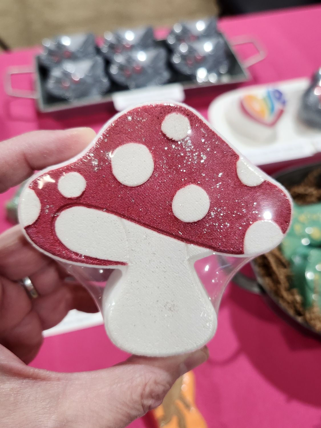 Bath Bomb - Mushroom (Honeysuckle)