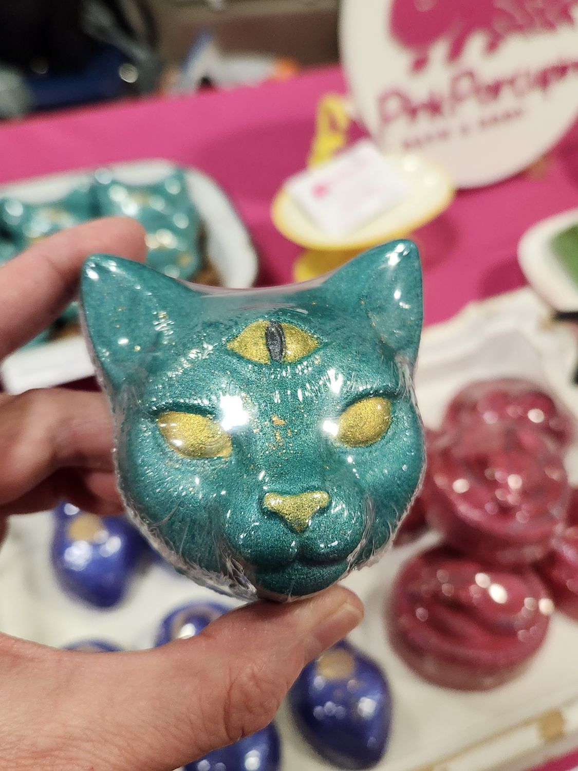 Bath Bomb - Mystical Cat (White Tea)