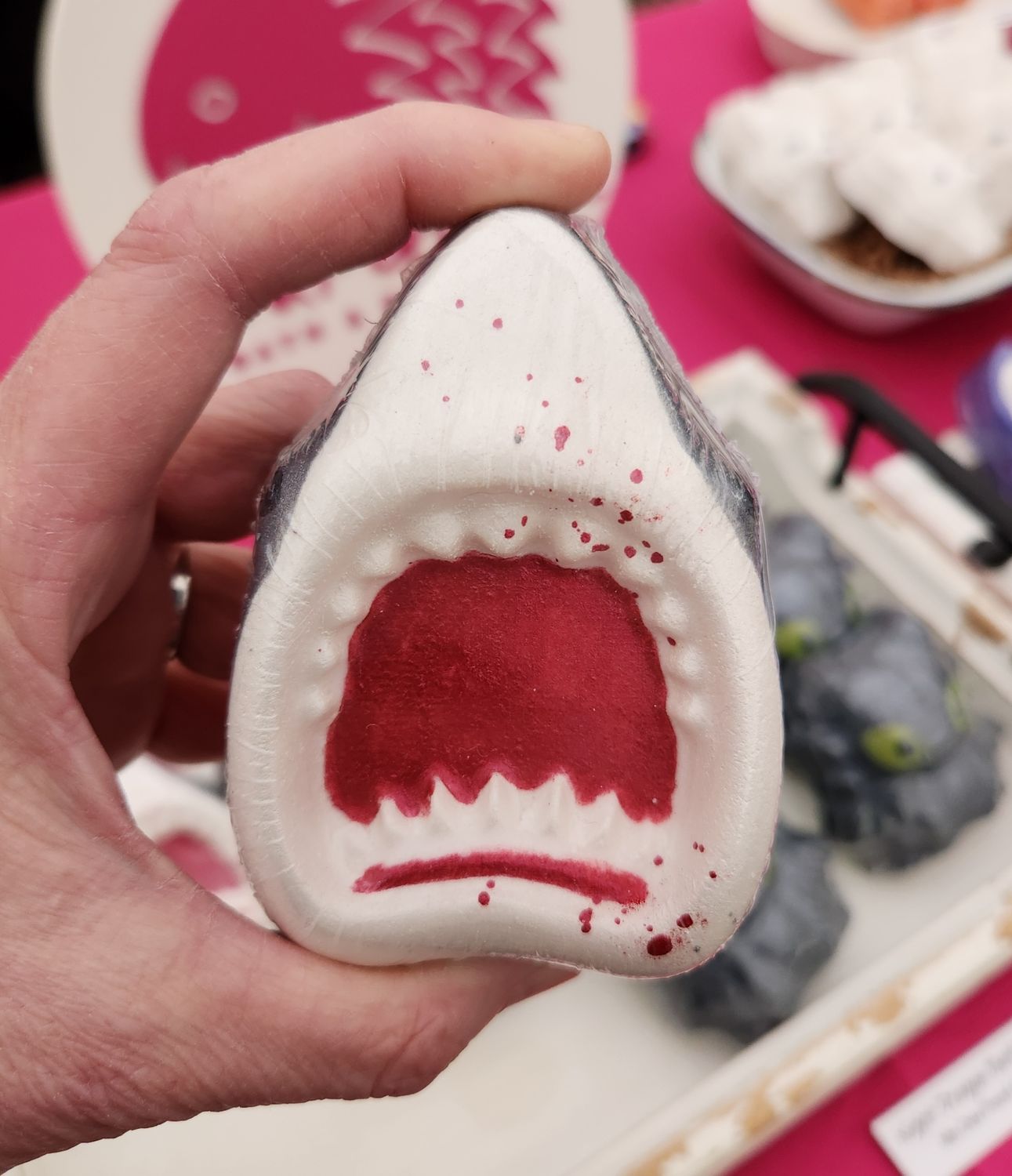 Bath Bomb - Shark Bite (Pomegranate Blackberry) Bath Bomb - Shark Bite (Pomegranate Blackberry)
