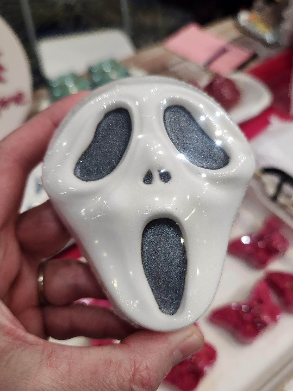Bath Bomb - The Ghost (Poison Apple) Bath Bomb - The Ghost (Poison Apple)