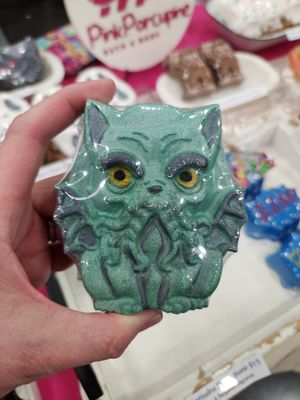 Bath Bomb - Cathulhu (Bleu & Bergamot) Bath Bomb - Cathulhu (Bleu & Bergamot)