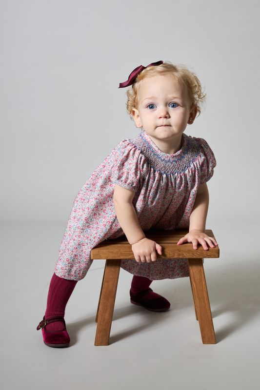 JESUSITO DE NIDO FABIOLA JESUSITO DE NIDO FABIOLA