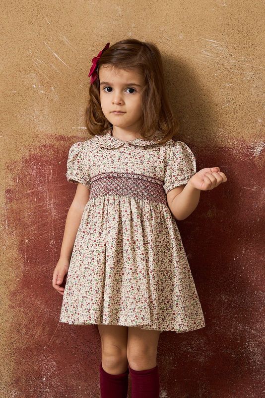 VESTIDO DE NIDO FLORES ROJAS VESTIDO DE NIDO FLORES ROJAS