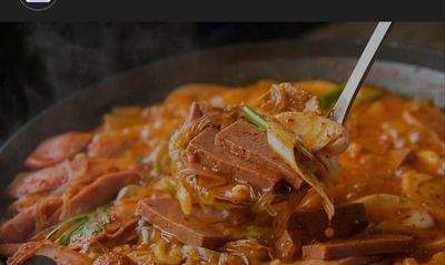 부대찌개 Army stew