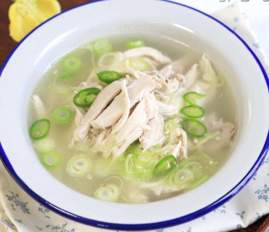 닭곰탕 (Korean Chicken Soup)