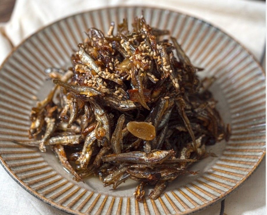 멸치볶음 Stir- Fried Anchovies (Non-spicy) (FOR 1~2)