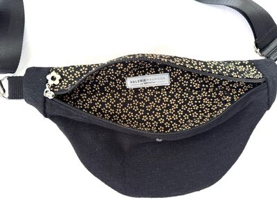 Sac banane noir imprimé fleurs