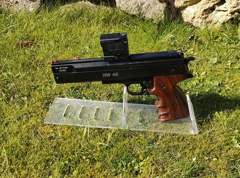 Vector Optics SCRD-63 Frenzy Plus 1x18x20 Enclosed Reflex Red Dot Sight + HW45/75 Fitting Kit &amp; Recoil Stop