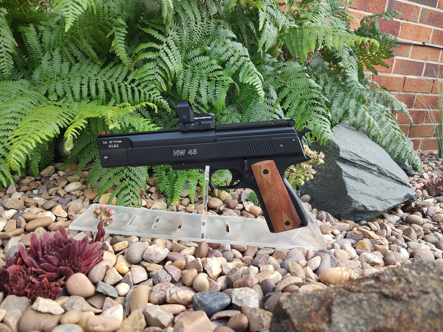 Vector Optics SCRD-40 Frenzy 1x20x28 6 MOA Red Dot Sight + HW45 Vector Optics SCRD-40 Frenzy 1x20x28 6 MOA Red Dot Sight + HW45