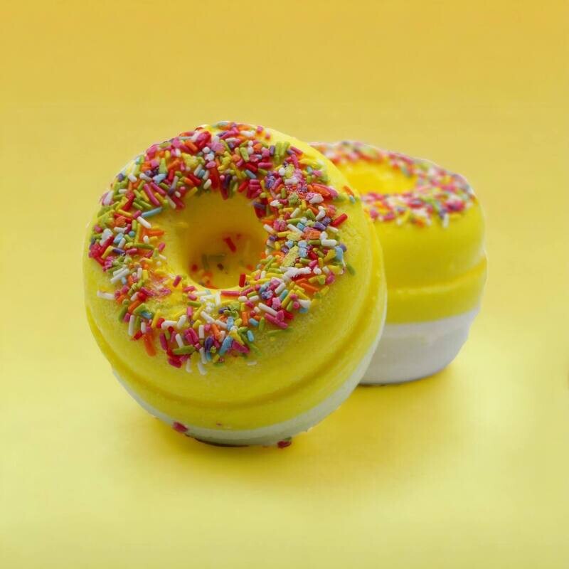 Lemon Meringue Bath Donut