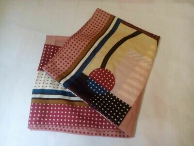Jilbab segiempat motif