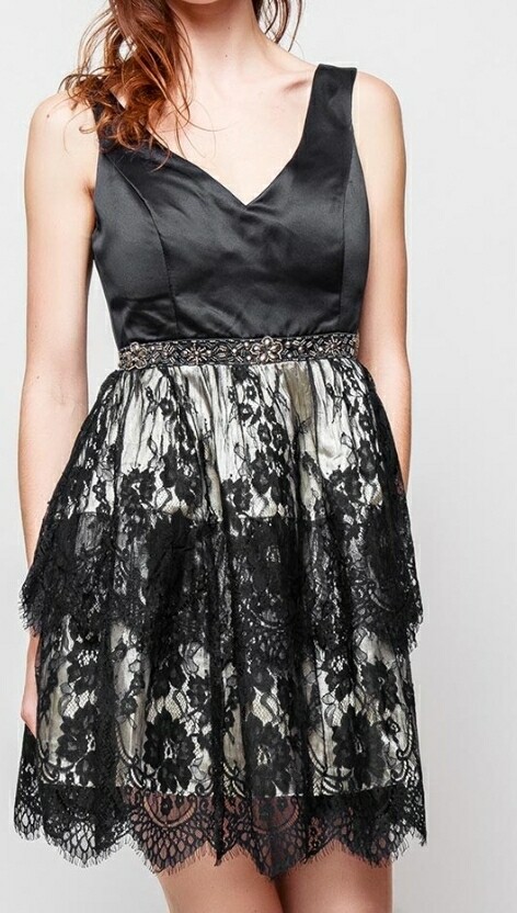 Robe noir dentelle