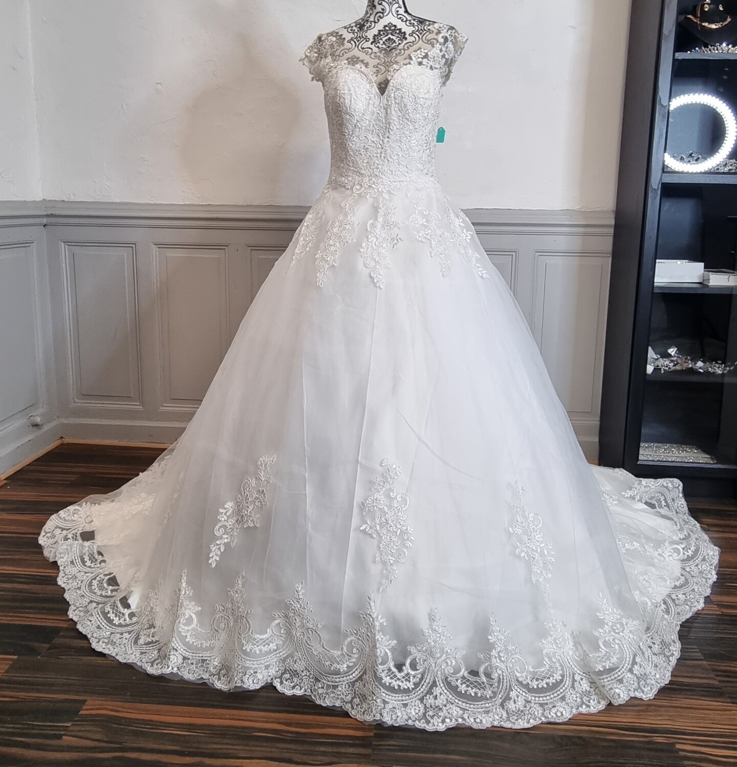 robe de mariee princesse dentelle avec traine