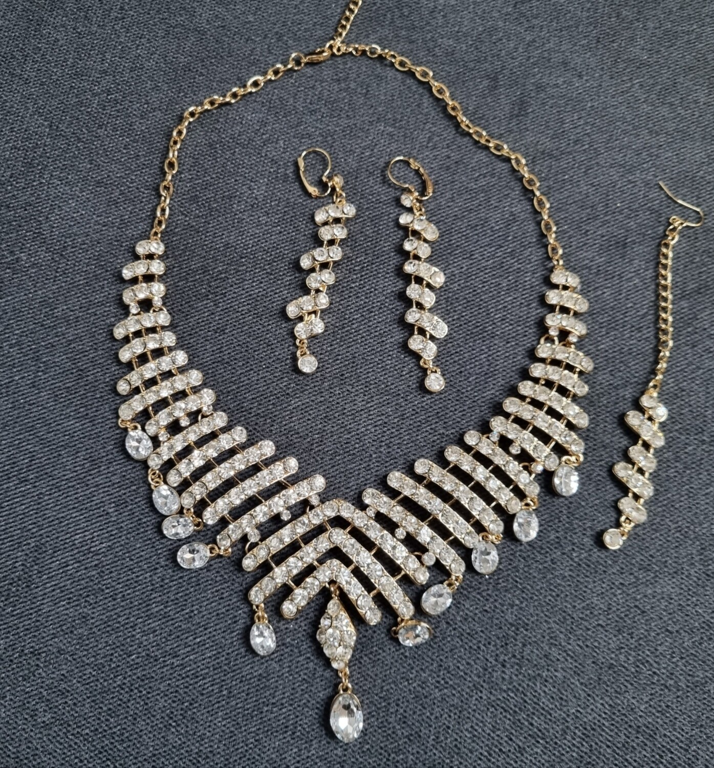 parure mariage doré collier boucles d'oreilles et bijou de front