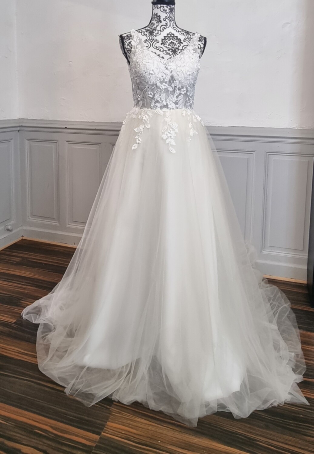 robe de mariée champêtre champagne dentelle et tulle
