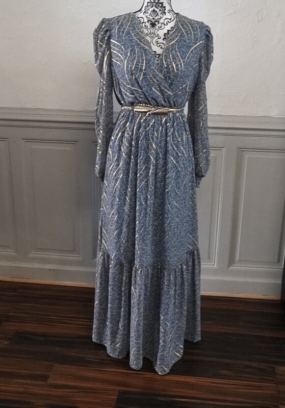 robe longue d'été ou cérémonie fluide bleu fleuri et or