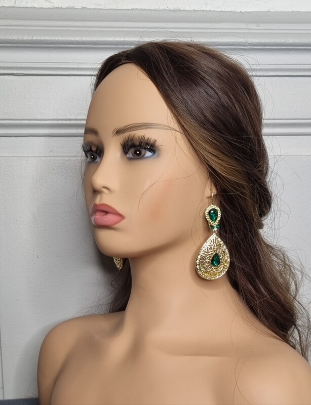 boucles d'oreilles mariage doré avec pierre vert émeraude 
