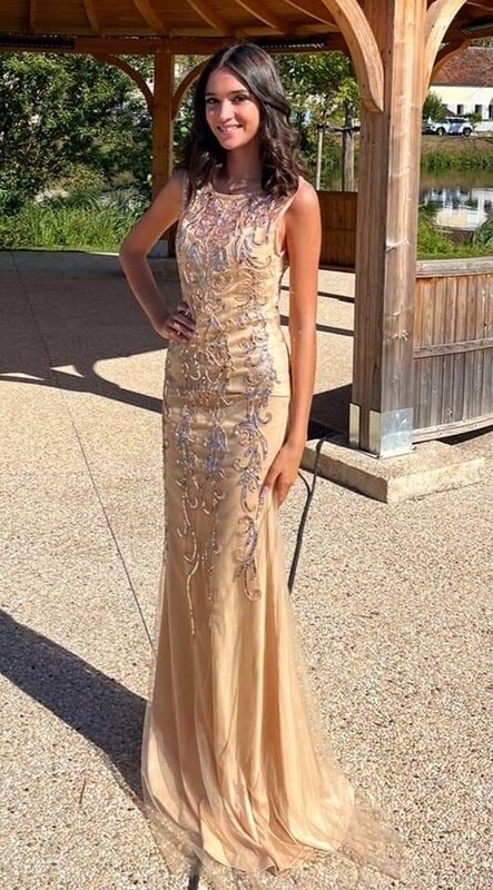robe sirène doré avec sequins