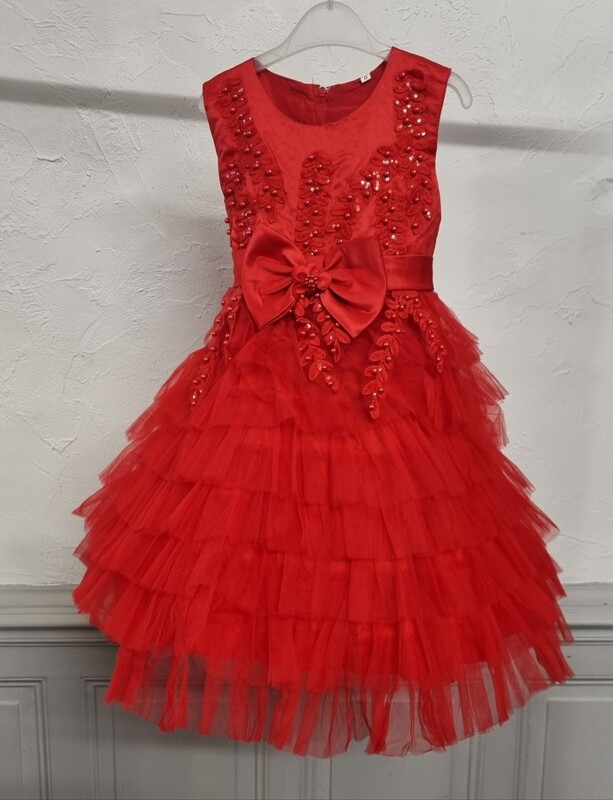robe cérémonie fille rouge haut satiné dentelle et bas froufrou en tulle