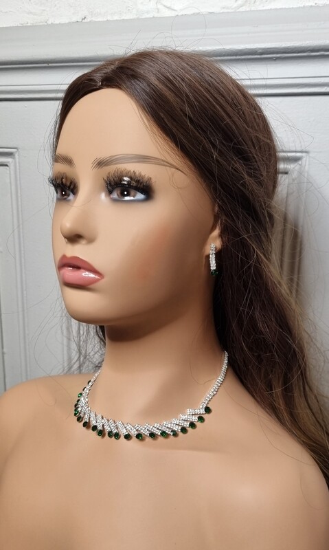 parure mariage collier et boucle d'oreilles argenté et vert