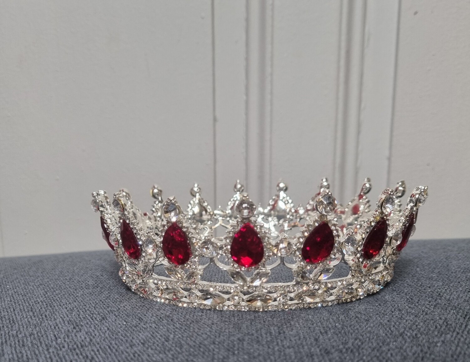 couronne royale mariage argenté et rouge