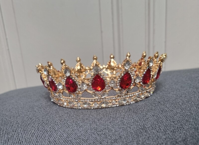 couronne royale mariage doré et rouge