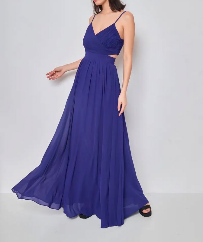 Robe longue bleu roi décolleté croisé et découpes latérales