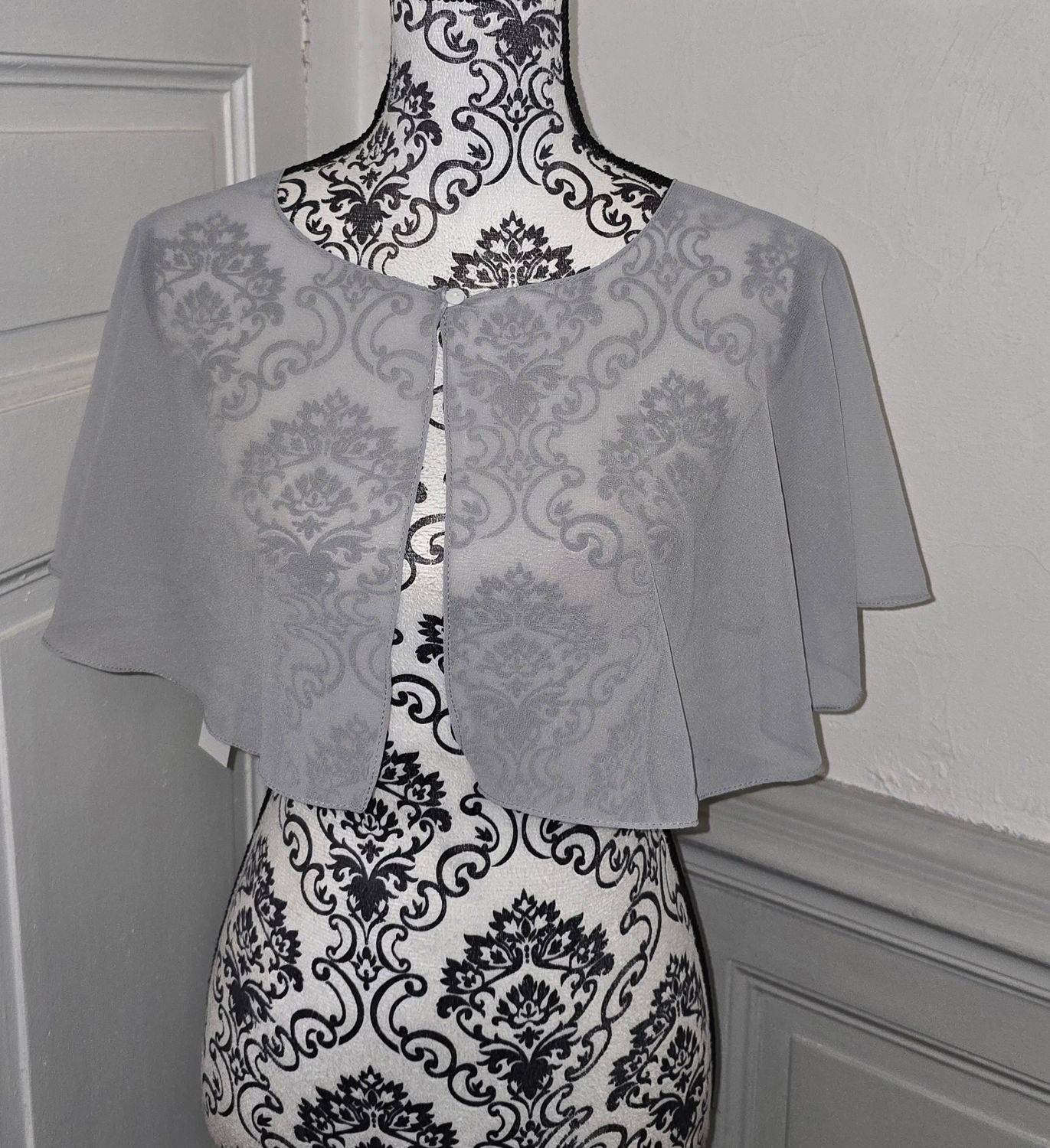 cache-épaules mariage mariée robe de soirée couleur gris étoles accessoires capeline poncho