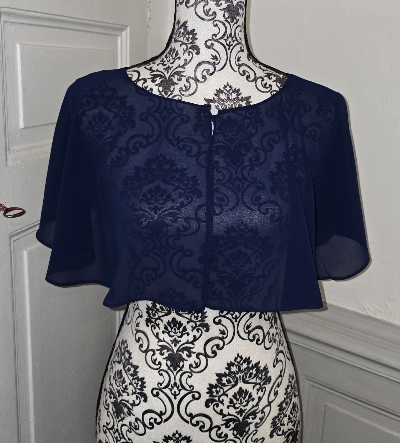cache-épaules mariage robe de soirée couleur bleu marine étoles accessoires capeline poncho