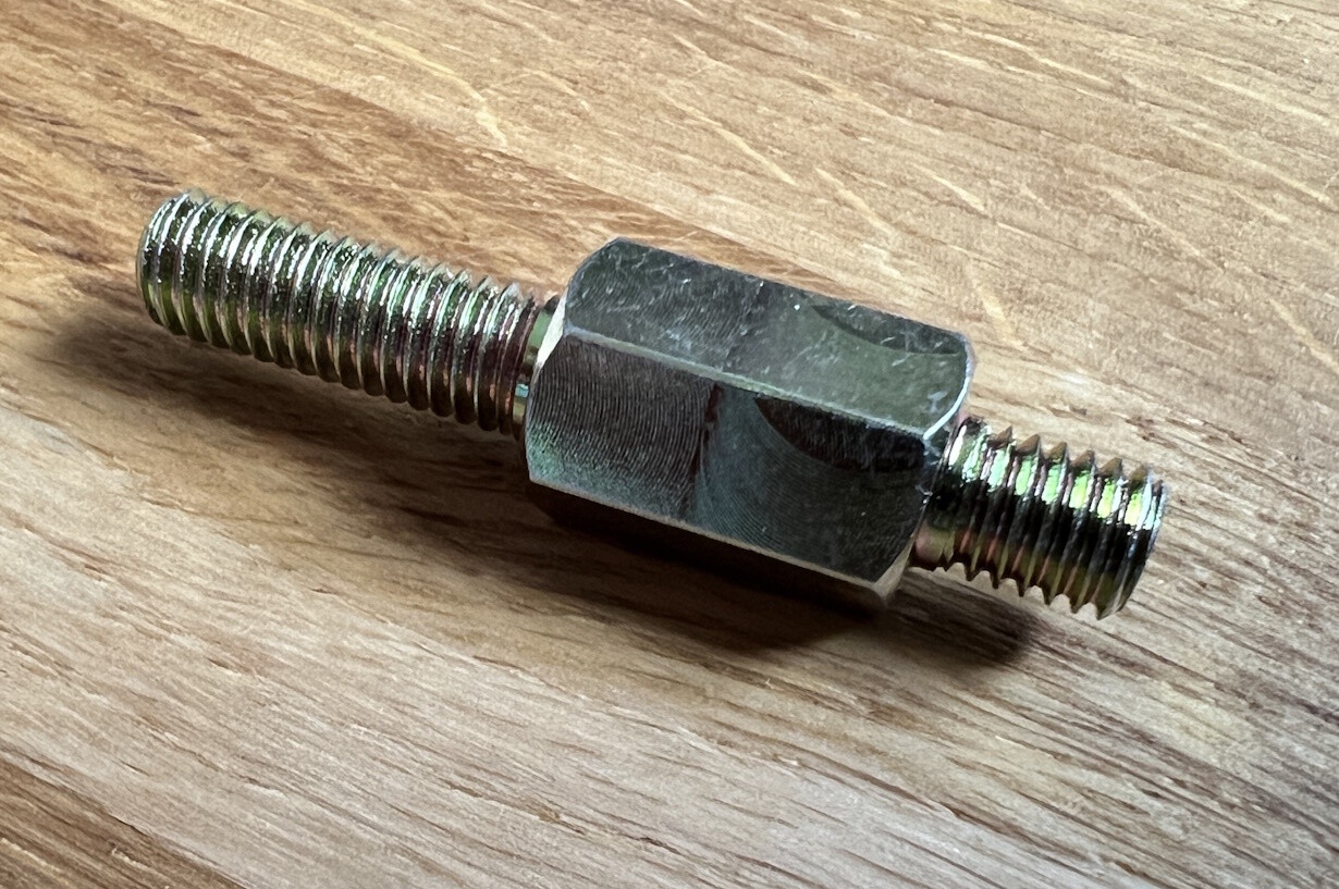 Burner mounting pillar 15mm