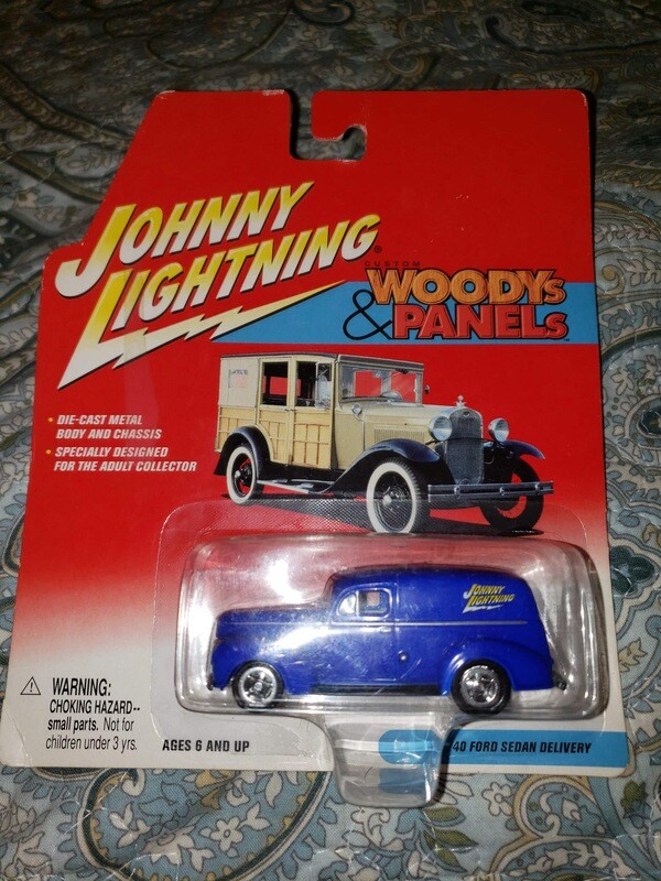 Johnny Lightning in card