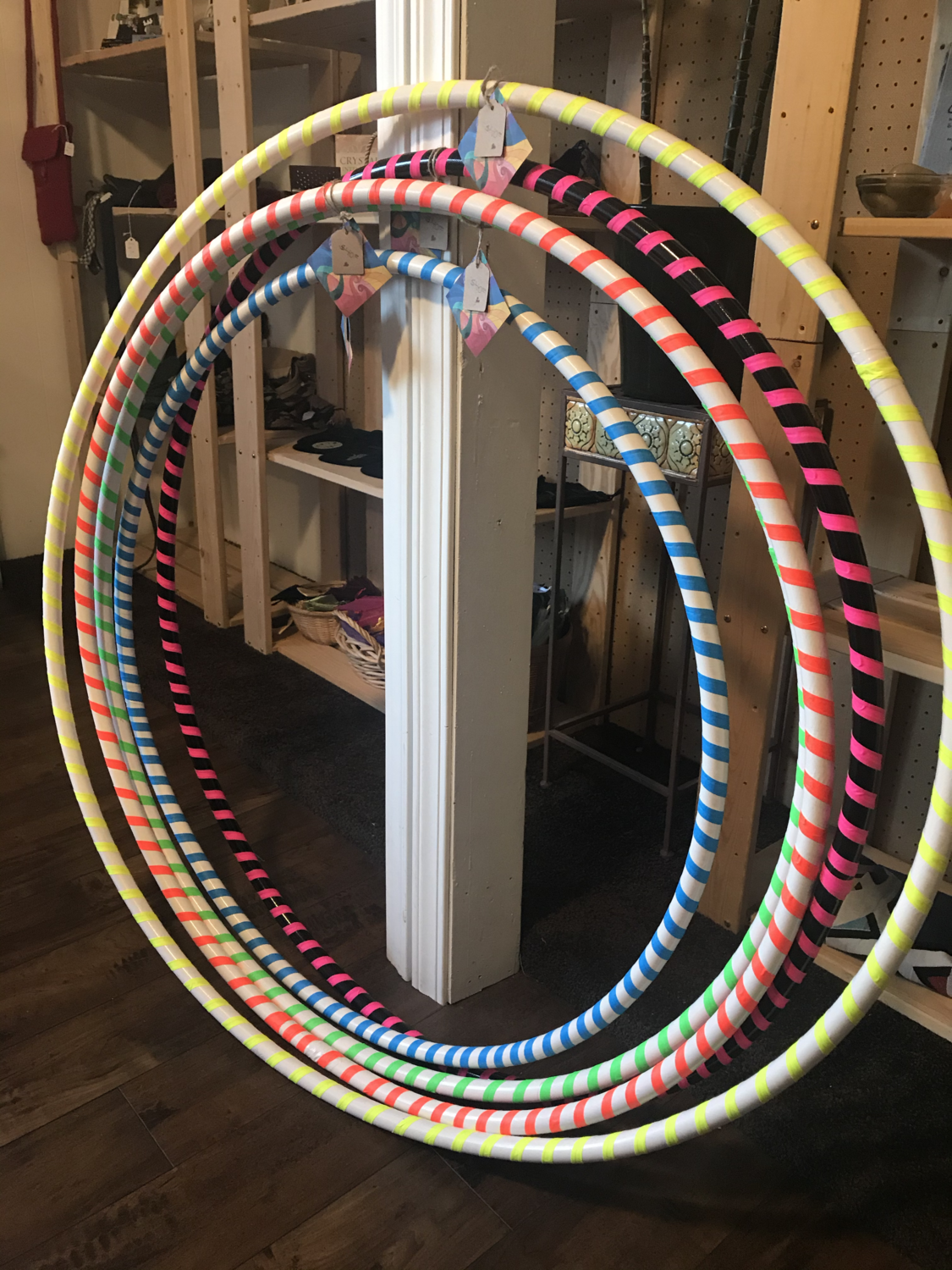 Hula Hoop by instantLOVEexperiment (with a lesson)