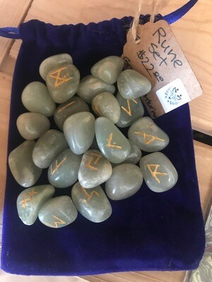Rune Set - tumbled stones