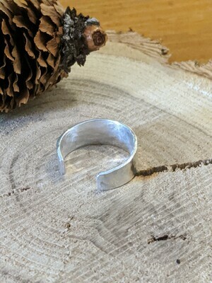 Hammered Finish Toe Ring by Seaside Silver