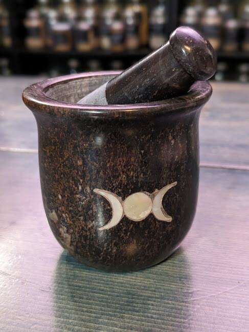 Triple Moon Mother of Pearl Inlay Mortar & Pestle (sm)