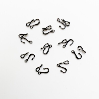 Beading Basics: Gunmetal-Plated Brass Hook Clasps, 10 sets/bag