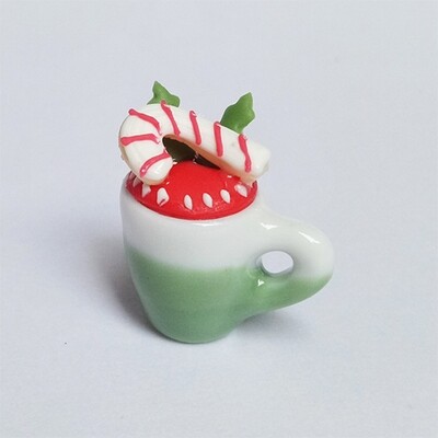 Cupcake in a Mug - Candy Cane