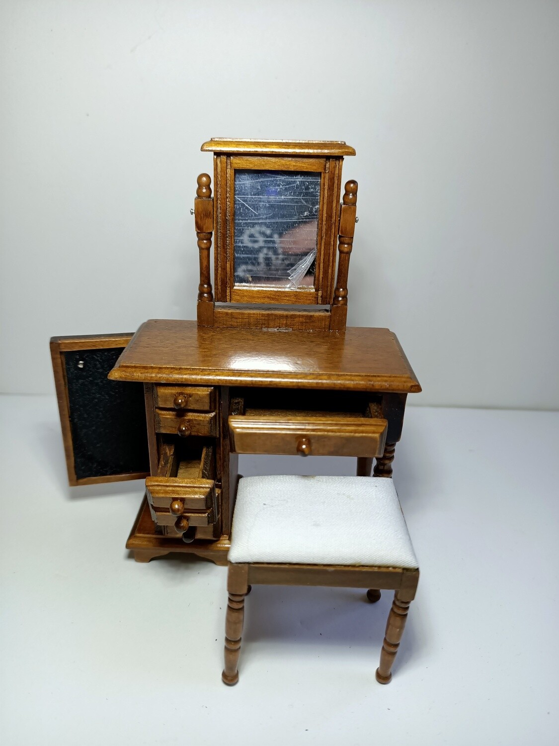 Dressing Table &amp; Stool