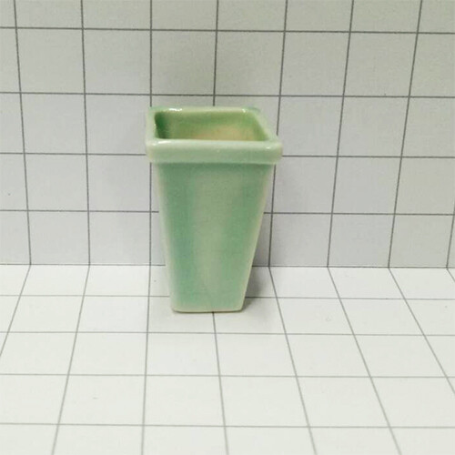 Planter - Tall - Green