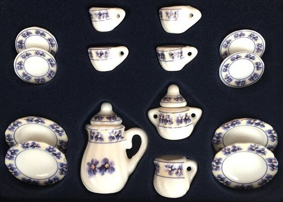 Tea Set in Box (4)