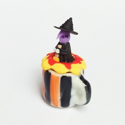 Cupcake in a Mug - Witch