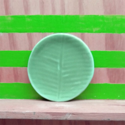 Plate, Large - Green Leaf Design, Round