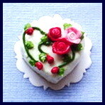 Cake, Heart Shaped - Roses
