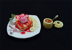 Honey on Toast with Honey Pot (2)