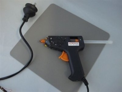 CraftSmart High Temperature Glue Gun (small)